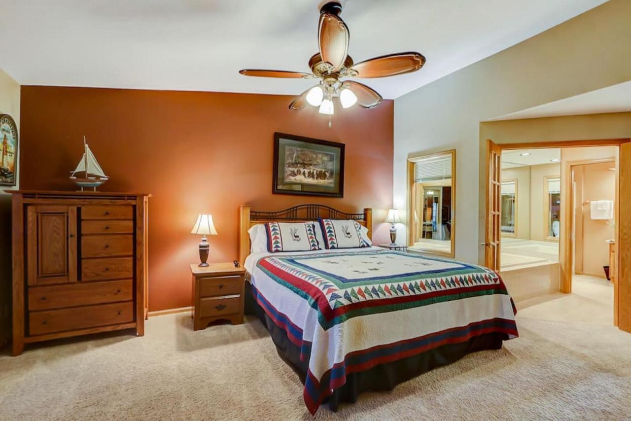 Brown Family Condo For Families Golf Trips And Girls Getaways Wisconsin Dells Luaran gambar