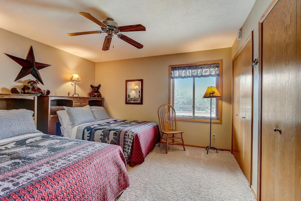 Brown Family Condo For Families Golf Trips And Girls Getaways Wisconsin Dells Luaran gambar