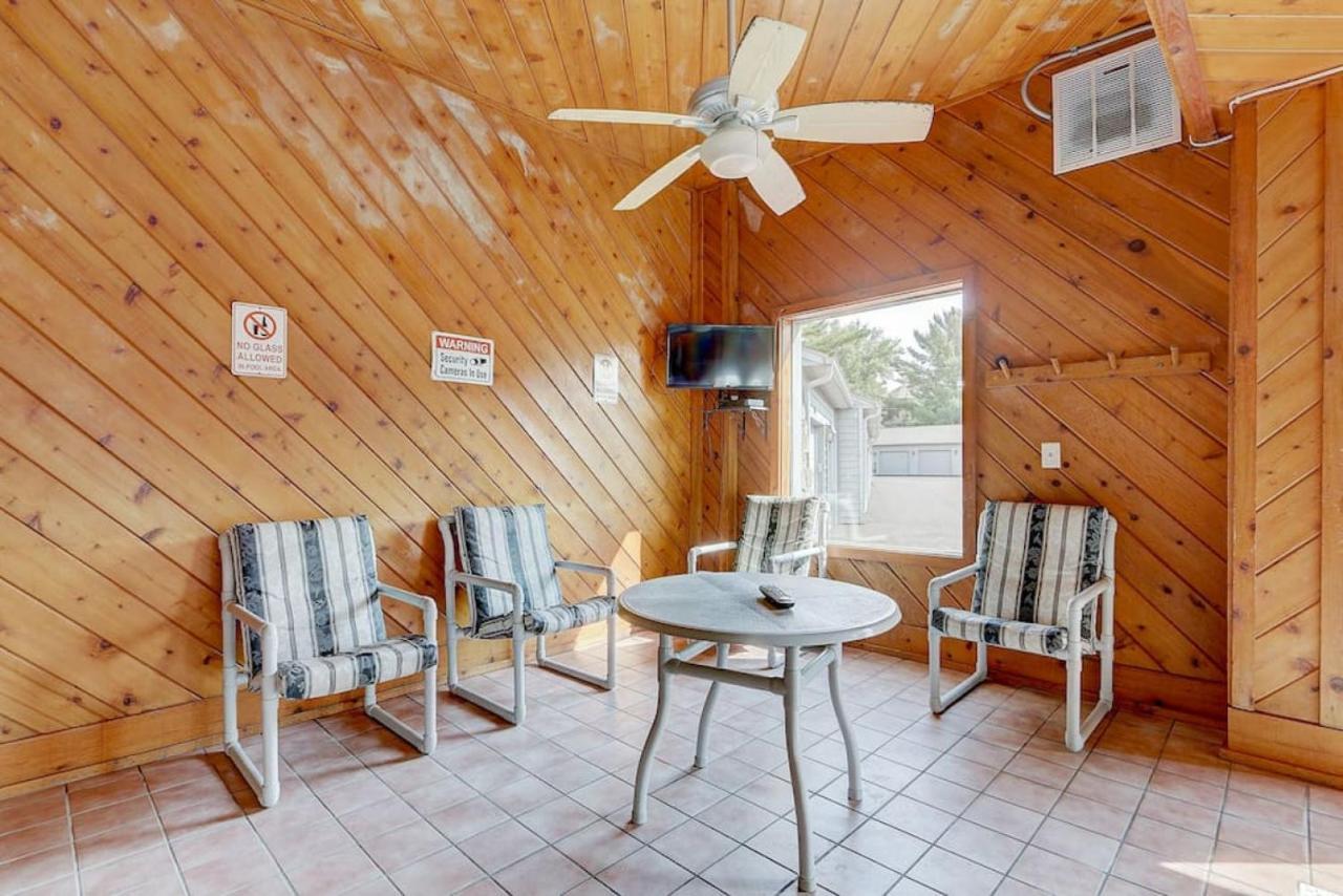 Brown Family Condo For Families Golf Trips And Girls Getaways Wisconsin Dells Luaran gambar